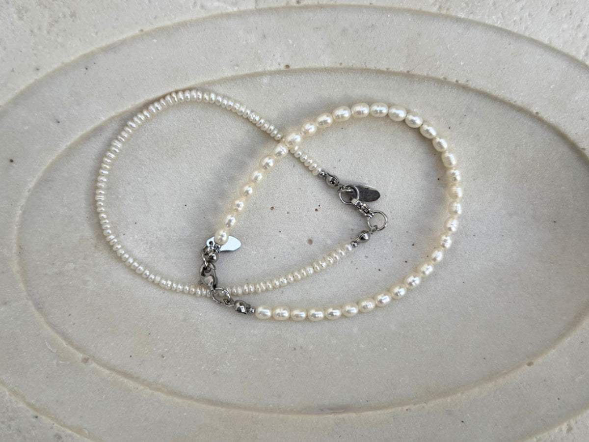 PURE Süßwasserperlen-Armband in Silber von BARLA, handgemacht in Düsseldorf – Ansicht 8