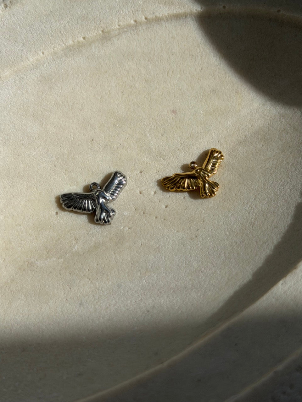 Adler-Charm Anhänger Silber – Adler mit Federdetail