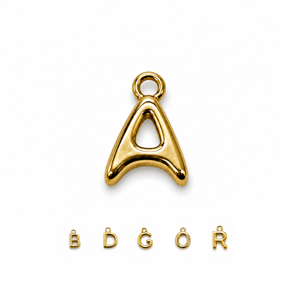 Buchstaben Anhänger in Gold – das komplette Alphabet als Mini Charms