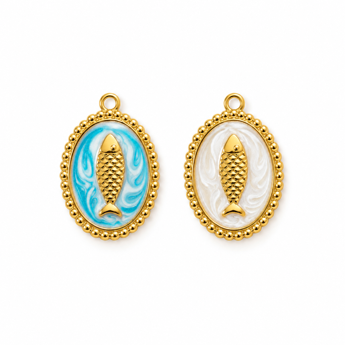 Fisch Medaillon Charm – Maritimer Anhänger mit Emaille in 2 Farben | 18K vergoldet
