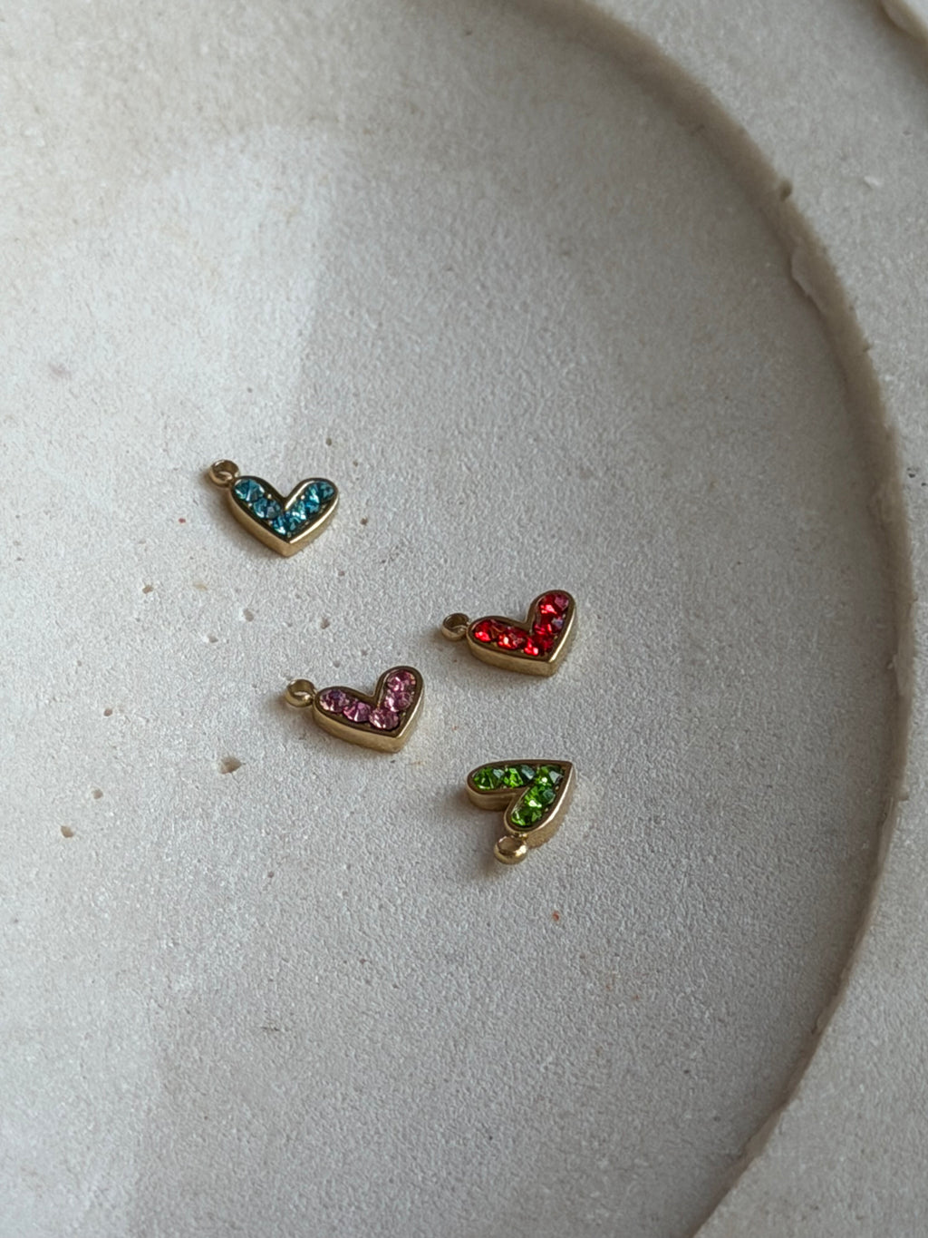 Mini Herz-Charm mit Zirkonia | Edelstahl 18K vergoldet