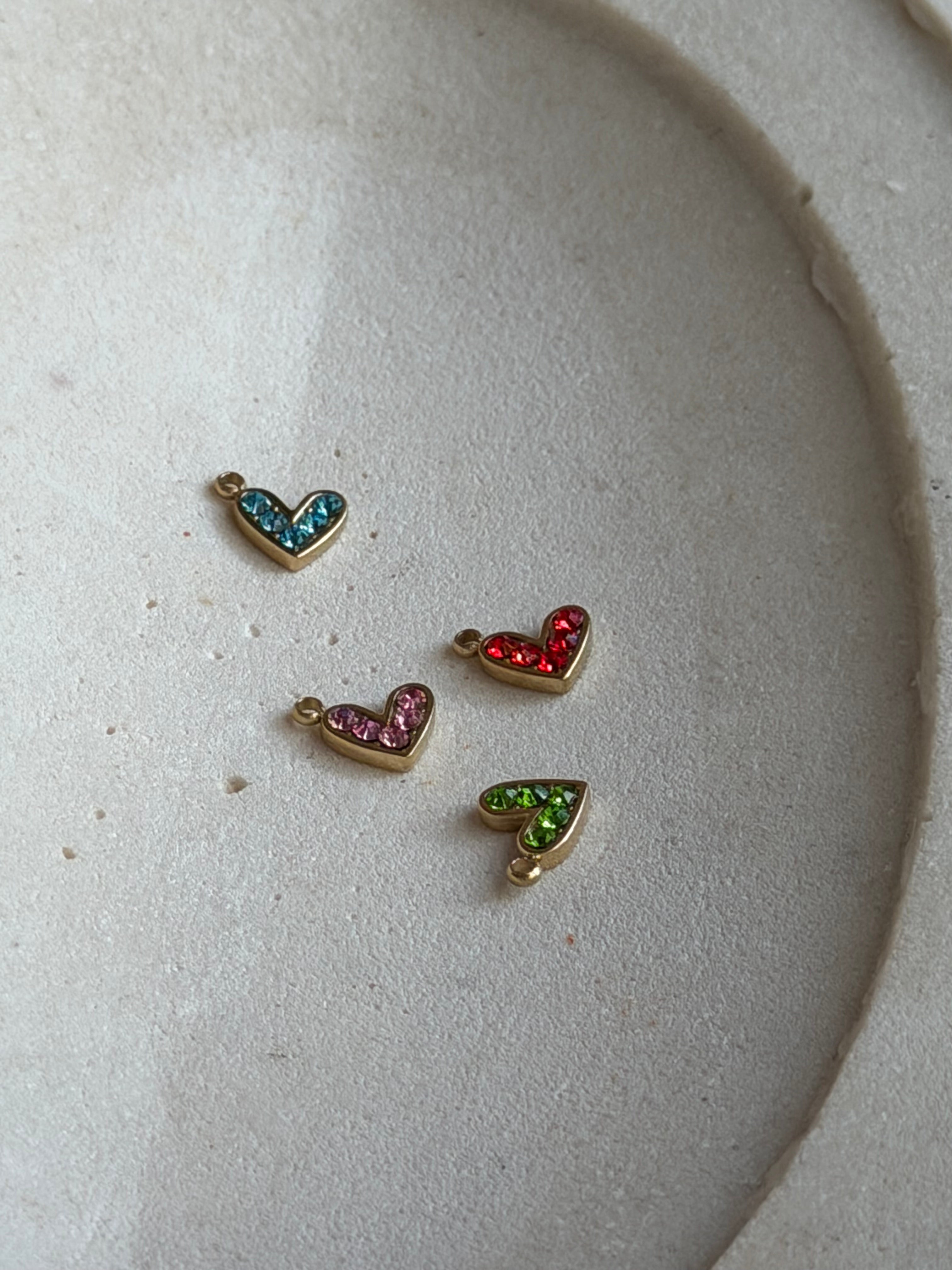 Mini Herz-Charm mit Zirkonia, Detailansicht