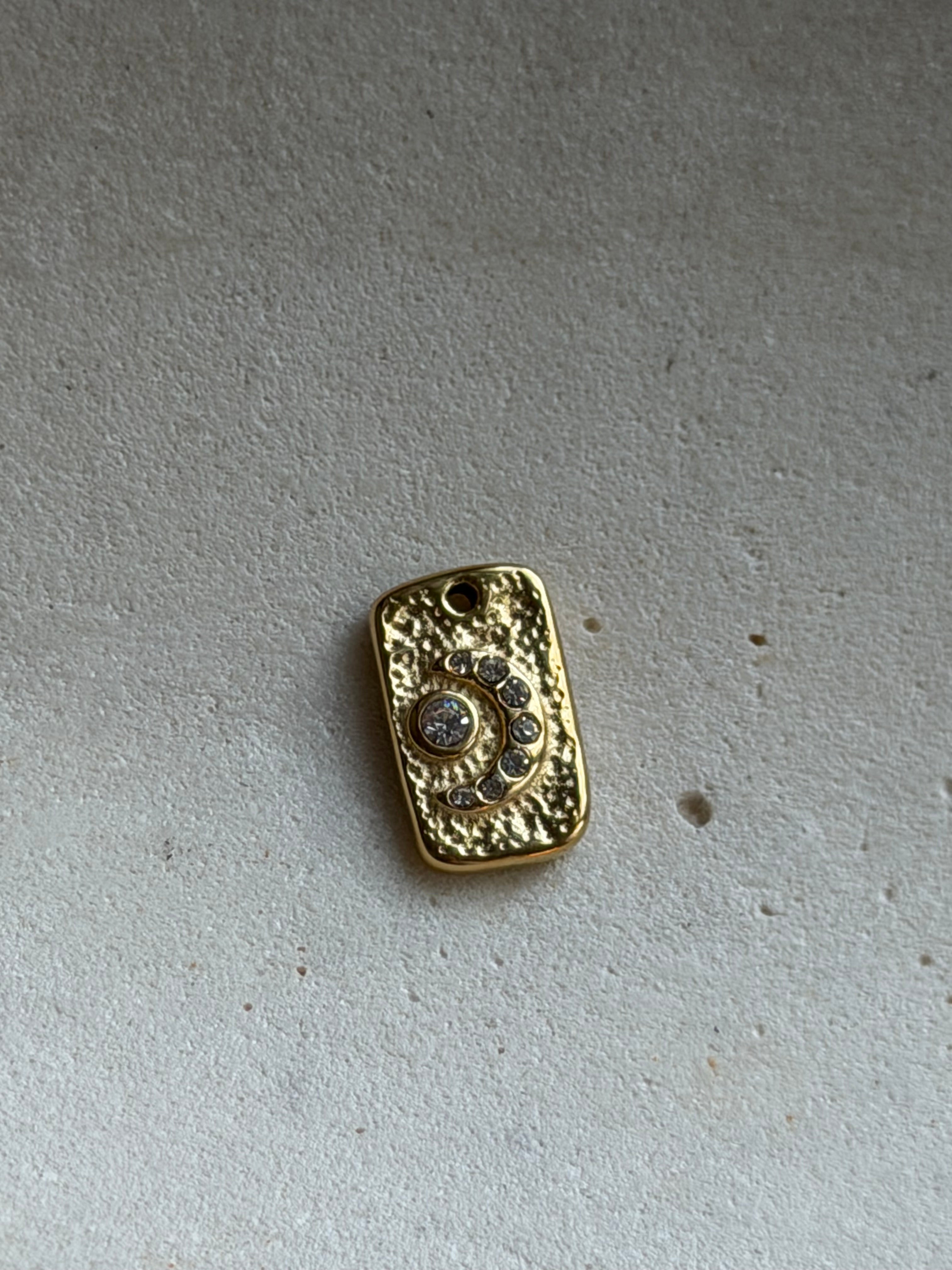 Rechteckiger Mond-Charm mit Zirkonia | Edelstahl 18K vergoldet