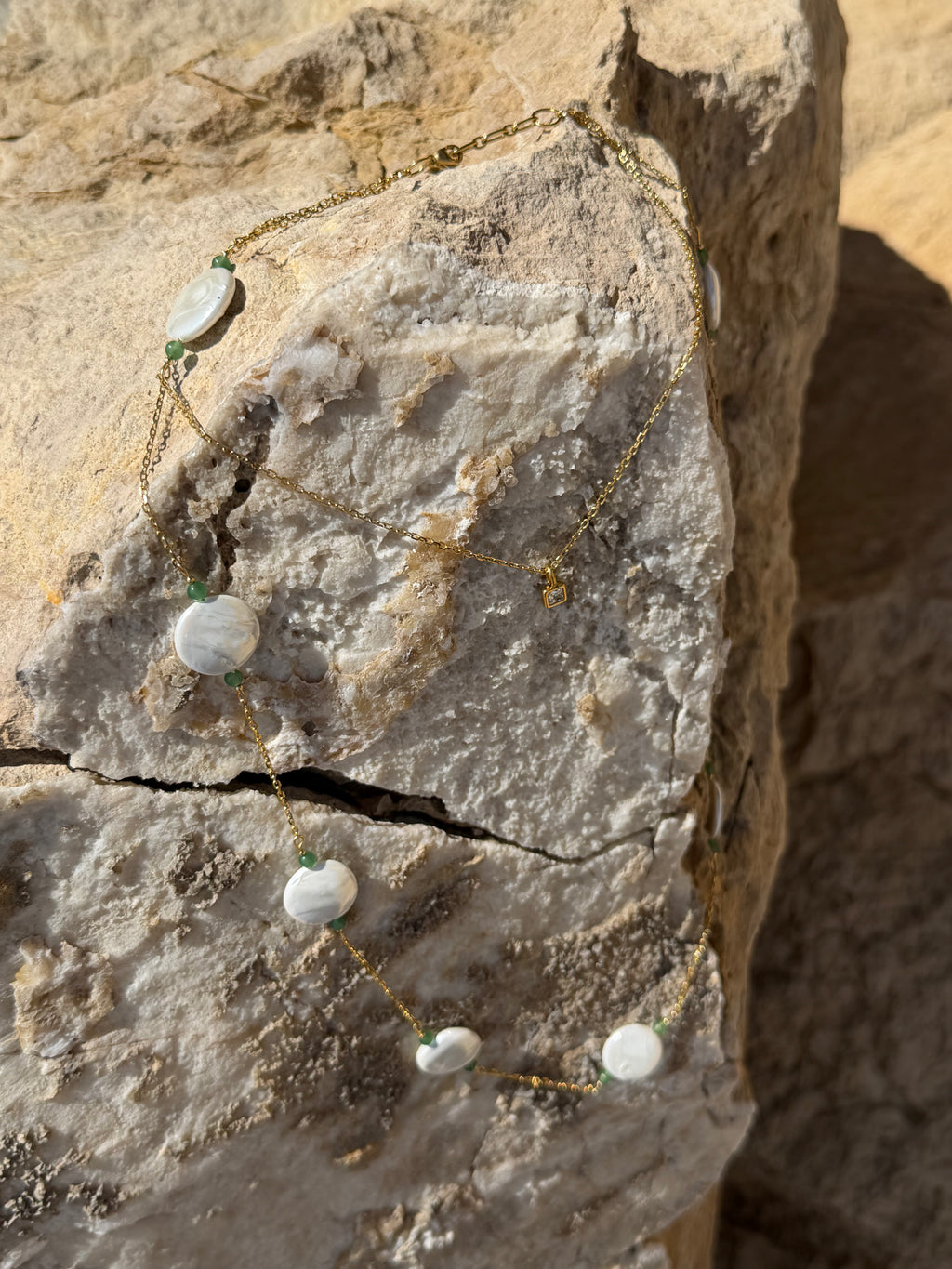 Calor Esencial | Layering Kette mit Monatsstein & Muschelperlen