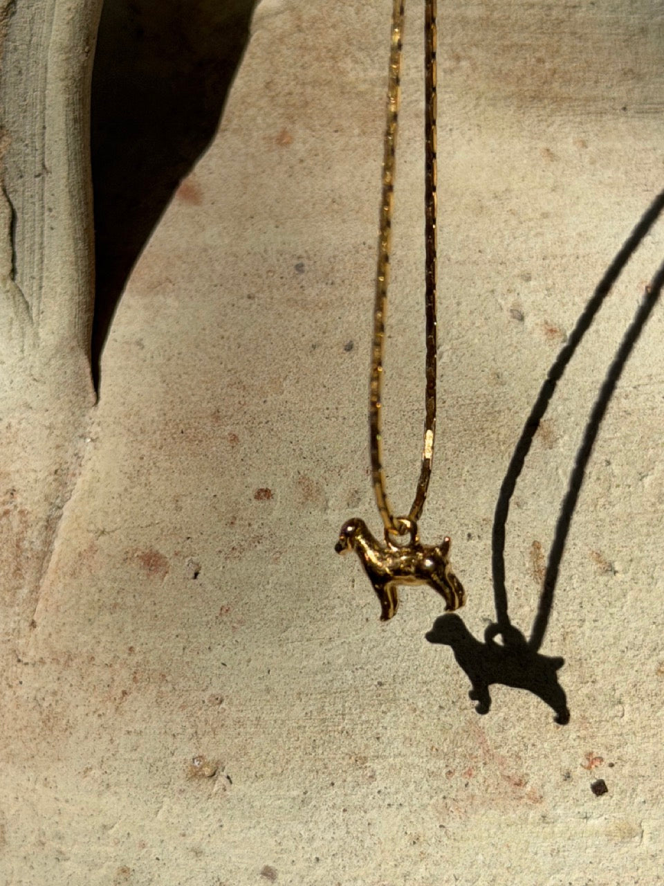 Hunde Anhänger – Kleiner Tier Charm | 18K Echtgold plattiert