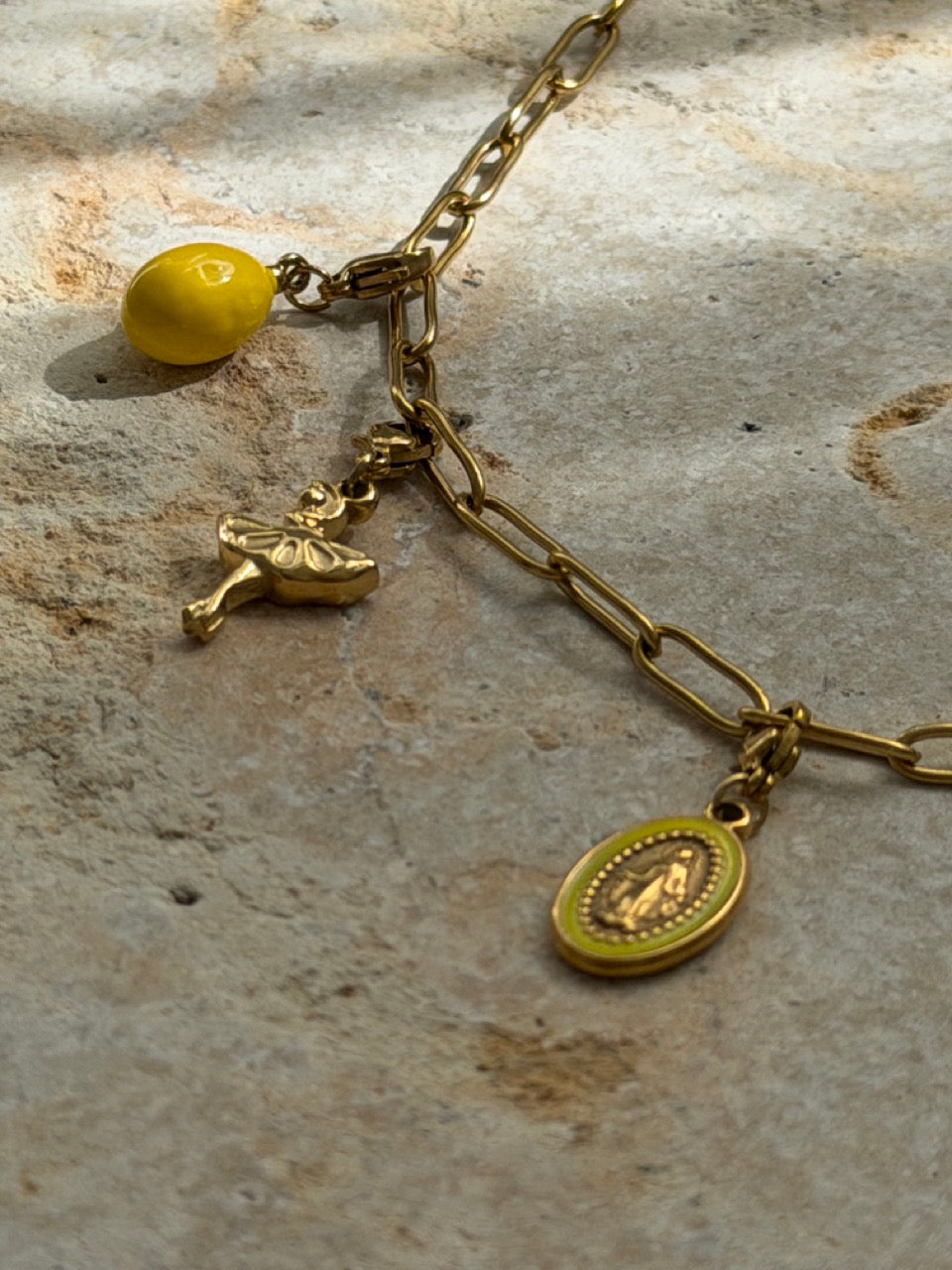 Ballerina Anhänger Gold – Kleiner Tanz Charm | Edelstahl vergoldet