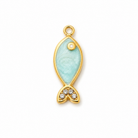 Mini Fisch Anhänger Gold – Maritimer Perlmutt Charm in 3 Farben
