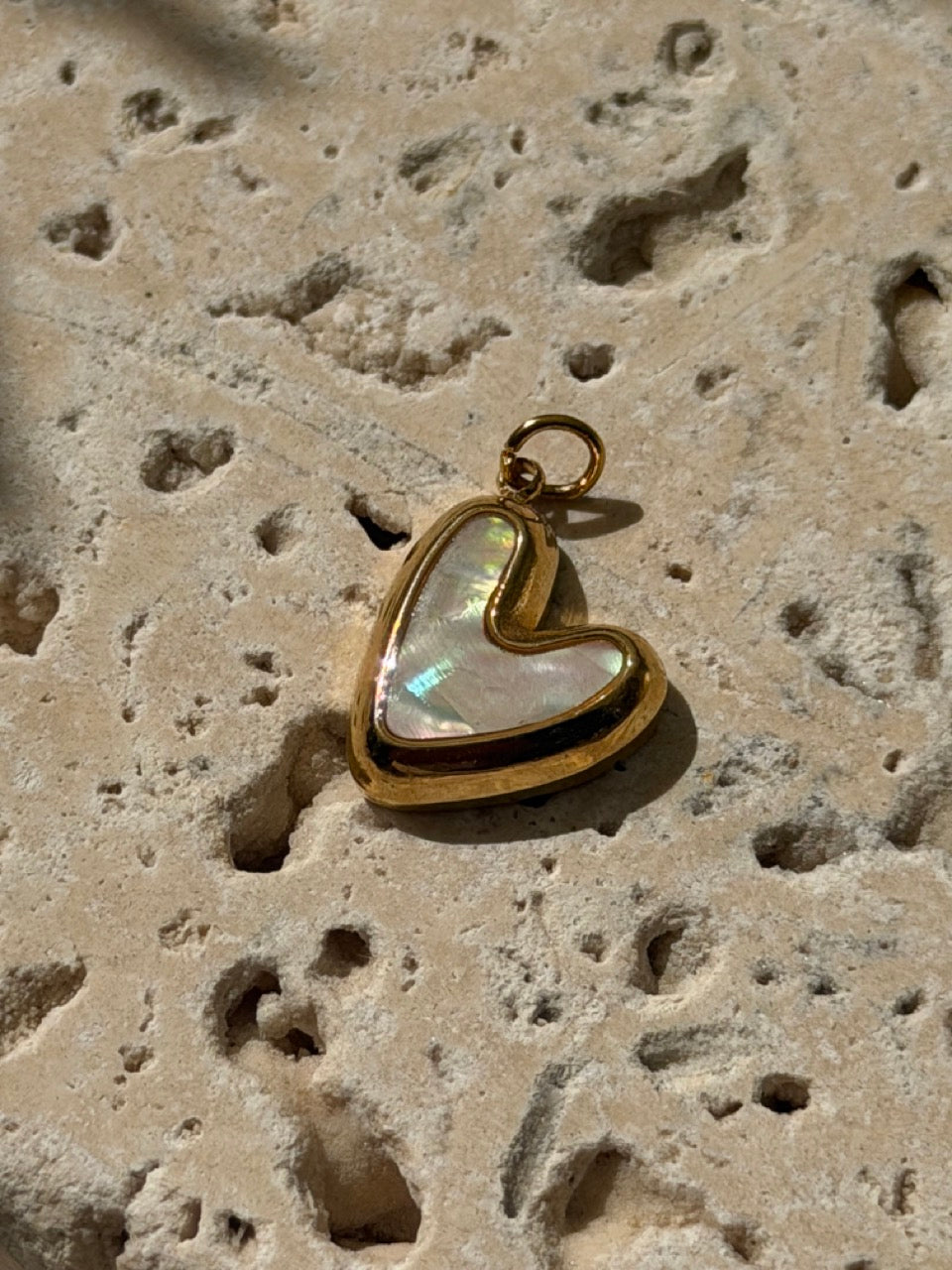 Muschelherz-Charm in Perlmutt | Edelstahl 18K vergoldet