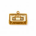 Kassette-Charm Anhänger Gold – Musikkassette mit Perlmutt-Emaille