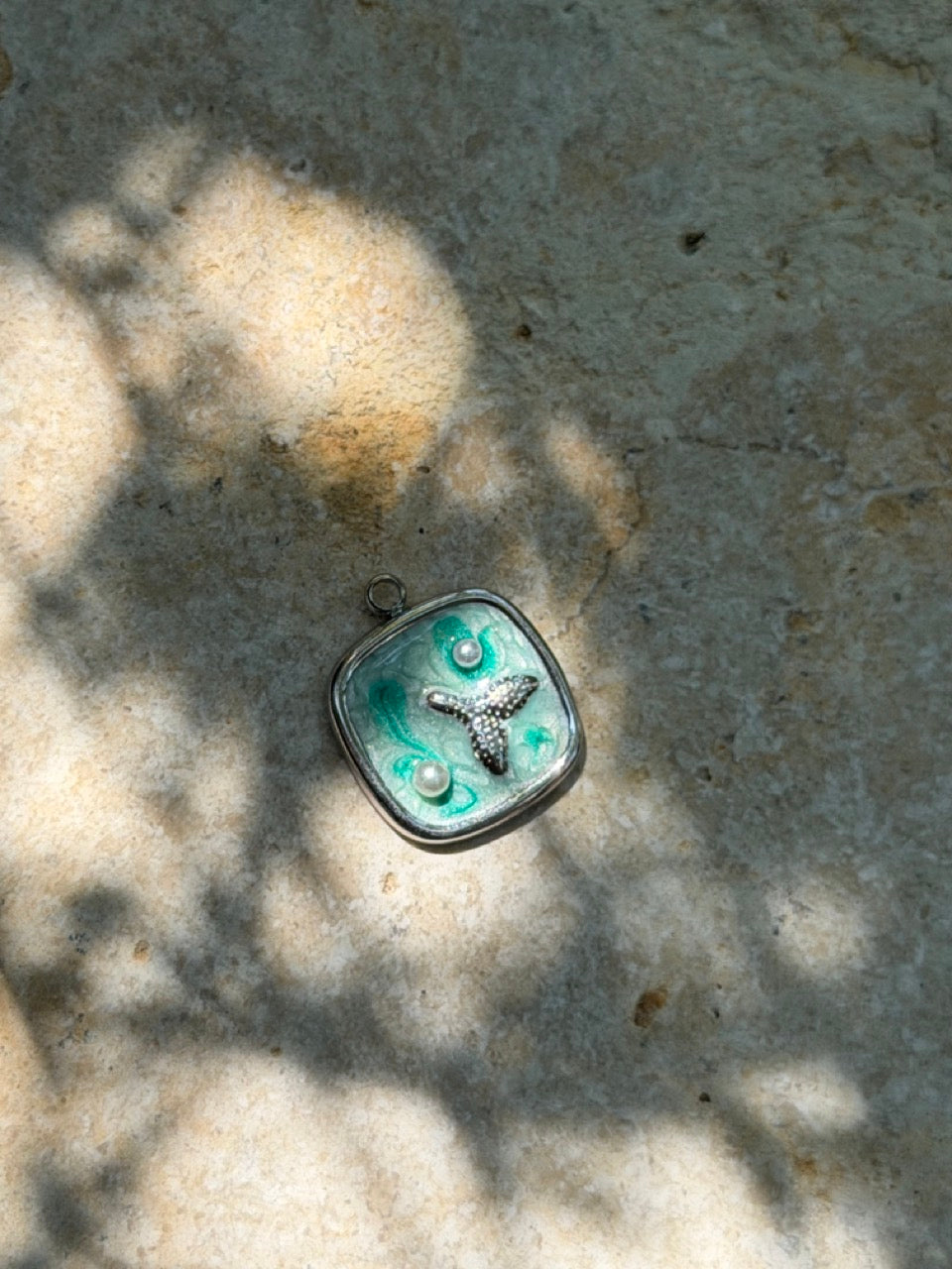 Quadratischer Fischschwanz Charm