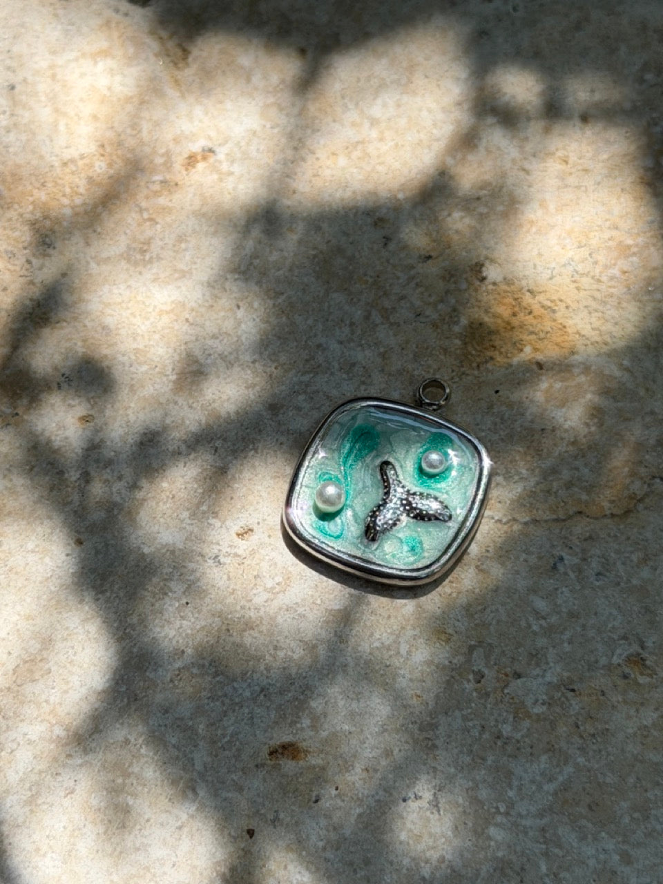 Quadratischer Fischschwanz Charm