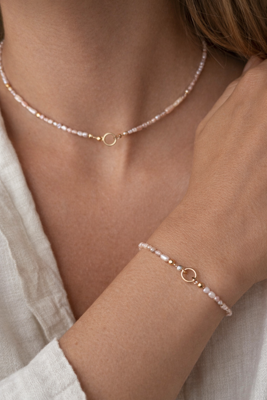 Quiet Rosé Set – Zarte Süßwasserperlen Kette & Armband in Rosé | Valentinstag & Galentine Geschenk