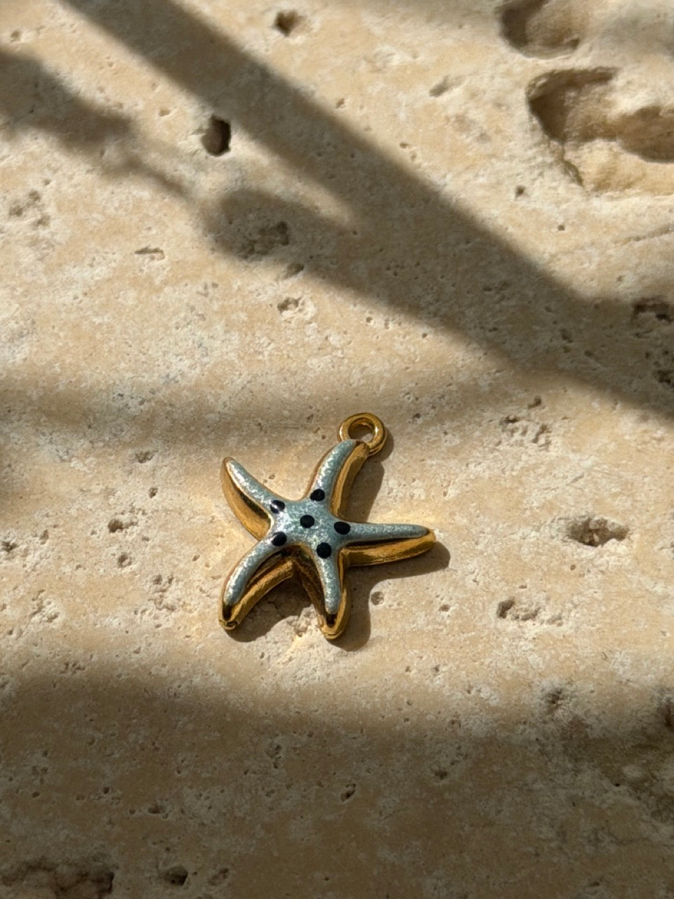 Seestern-Charm in Hellblau mit Emaille | Edelstahl 18K vergoldet