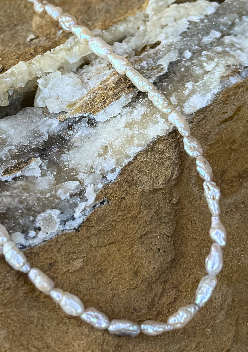 Pearl Balance Ring elastisch | Süßwasserperlen & Edelstahl 18K vergoldet