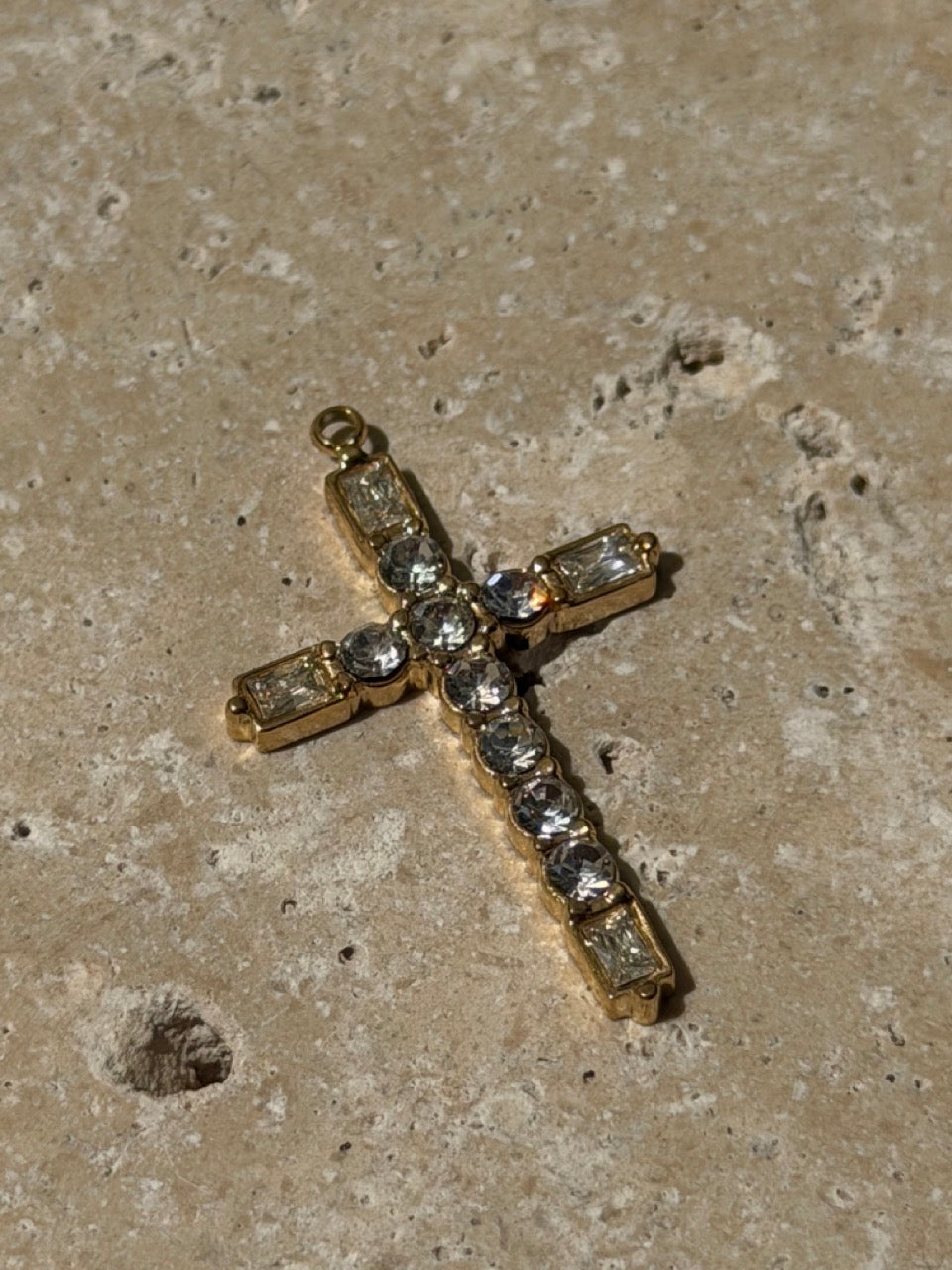 Großer Kreuz-Anhänger mit Zirkonia | Edelstahl 18K vergoldet (Kopie)